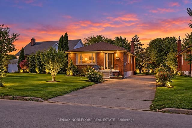 Detached at 66 Gooderham Drive, Toronto, ON M1R 3G7, Toronto E04