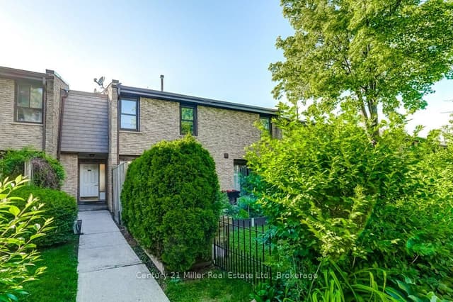 Condo Townhouse at 2605 Woodchester Drive 36, Mississauga, ON L5K 2E3