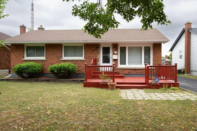 Detached at 35 PARKDALE Drive, Thorold, ON L2V 2N5