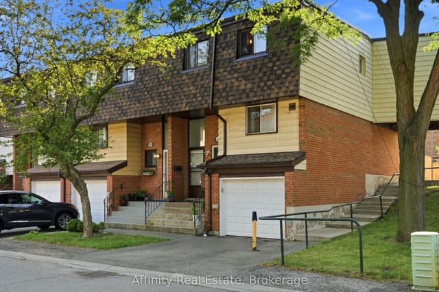 Condo Townhouse at 180 Mississauga Valley Boulevard 201, Mississauga, ON L5A 3M2