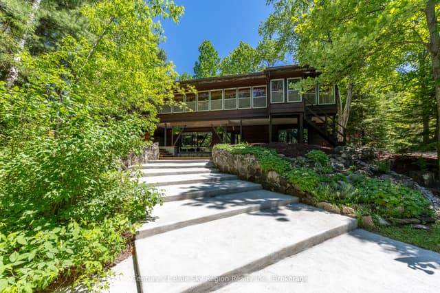 Detached at 370 Highway 17 E, North Bay, ON P1A 0A2