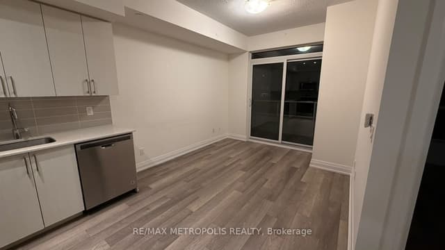 Condo Apartment at 3121 Sheppard Avenue E 517, Toronto, ON M1T 0B6, Toronto E05