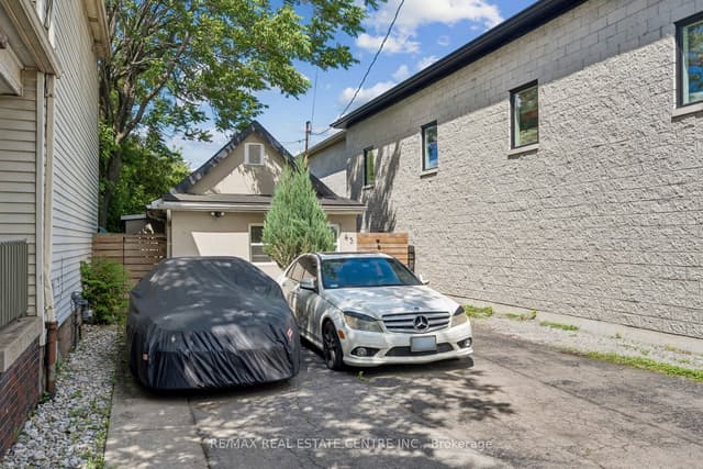 Detached at 43 Whitfield Avenue, Hamilton, ON L8L 4B5