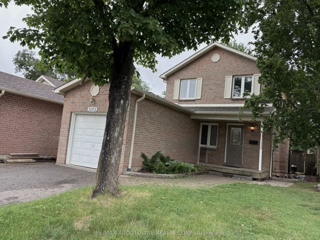 Detached at 3072 Patrick Crescent, Mississauga, ON L5N 3G5