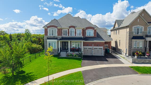 Detached at 16 Layton Street, Brampton, ON L6P 4H4