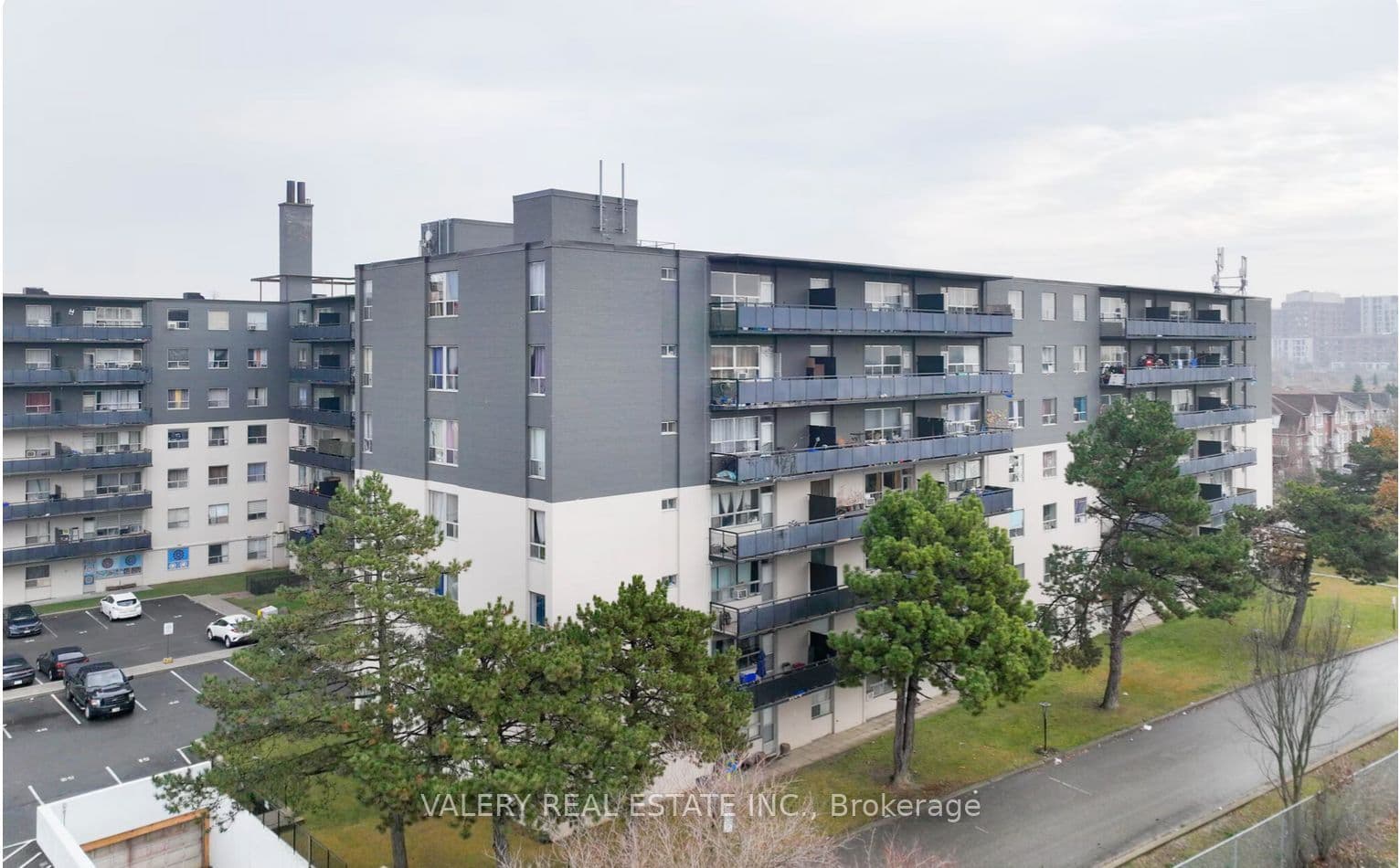 Suite 308 · Floor 3, Unit 308 · 1450 Sheppard Ave W
