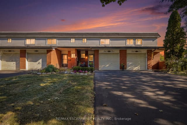 Condo Townhouse at 53 Bryna Avenue S, Hamilton, ON L9A 4W9