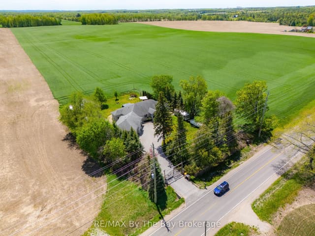 Detached at 2569 Lockhart Road, Innisfil, ON L9S 3G2
