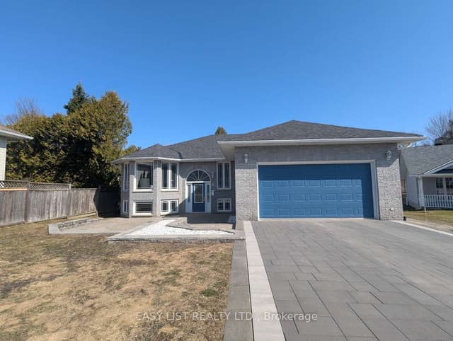 Detached at 6 Gagnon Court, North Bay, ON P1B 9V3