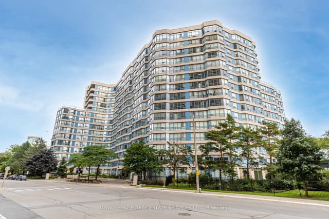 Condo Apartment at 250 Webb Drive PH05, Mississauga, ON L5B 3Z4