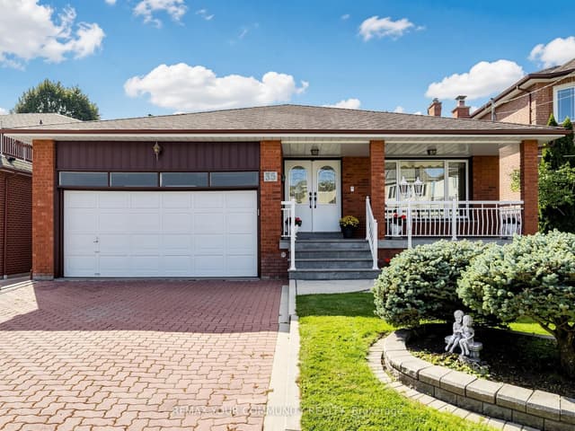 Detached at 35 May Avenue, Richmond Hill, ON L4C 3S7