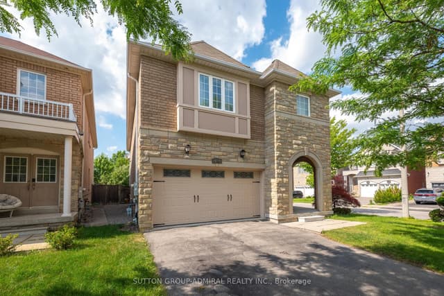 Detached at 502 Apple Blossom Drive, Vaughan, ON L4J 9A3