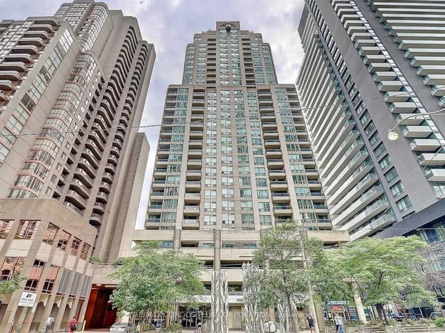Condo Apartment at 750 Bay Street 808, Toronto, ON M5G 1N6, Toronto C01