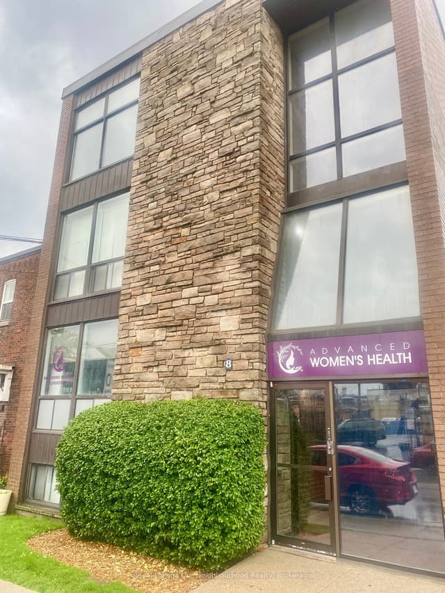 Office at 8 Stavebank Road, Mississauga, ON L5G 2T4