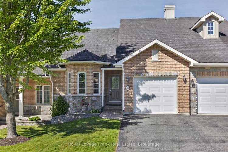60 Village Crescent