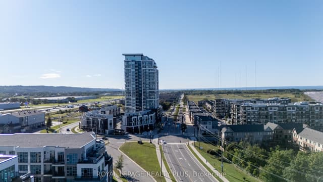 Condo Apartment at 16 Concord Place 306, Grimsby, ON L3M 0J1