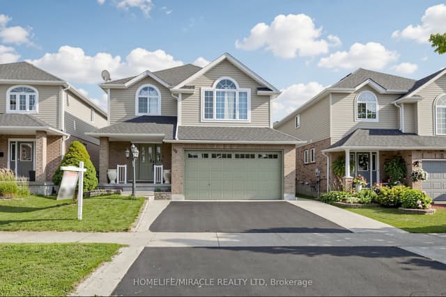 Detached at 378 Mountain Laurel Crescent, Kitchener, ON N2E 4B7