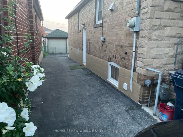 Lower Level at 354 Kane Avenue Bsm, Toronto, ON M6M 3P4, Toronto W03