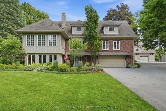 Detached at 314 7th Concession Road E, Hamilton, ON L8B 1T5
