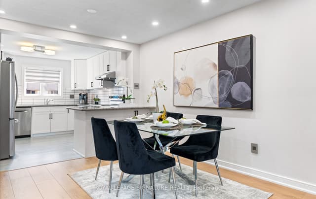 Condo Townhouse at 270 Timberbank Boulevard 91, Toronto, ON M1W 2M1, Toronto E05