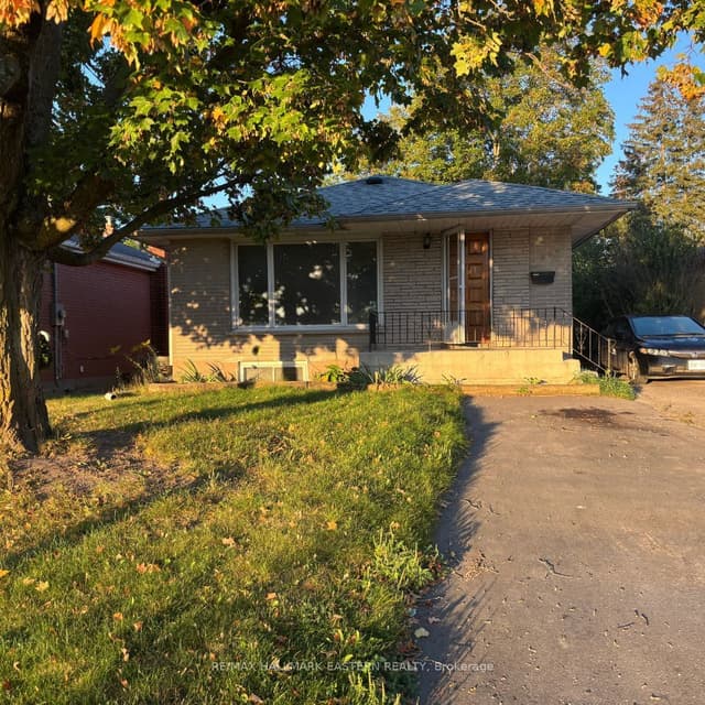 Detached at 893 Ford Street main floor unit, Peterborough, ON K9J 5V2
