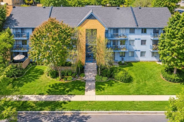 Condo Townhouse at 65 Trailwood Drive 233, Mississauga, ON L4Z 3L1