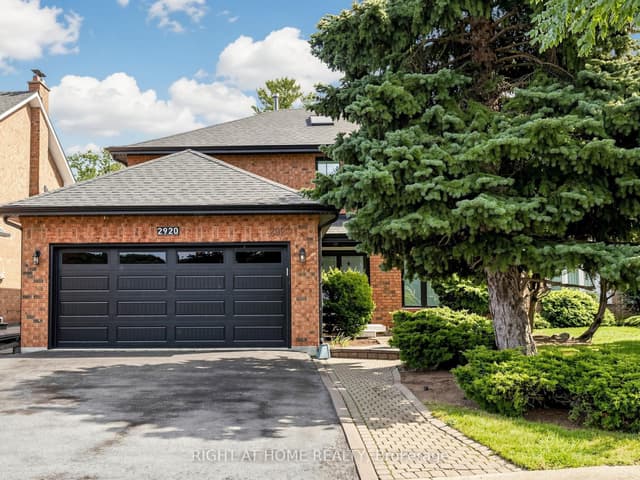 Detached at 2920 Kingsway Drive, Oakville, ON L6J 6R2