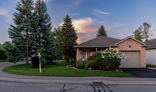 Detached at 145 North Centre Road 39, London North, ON N5X 4C7