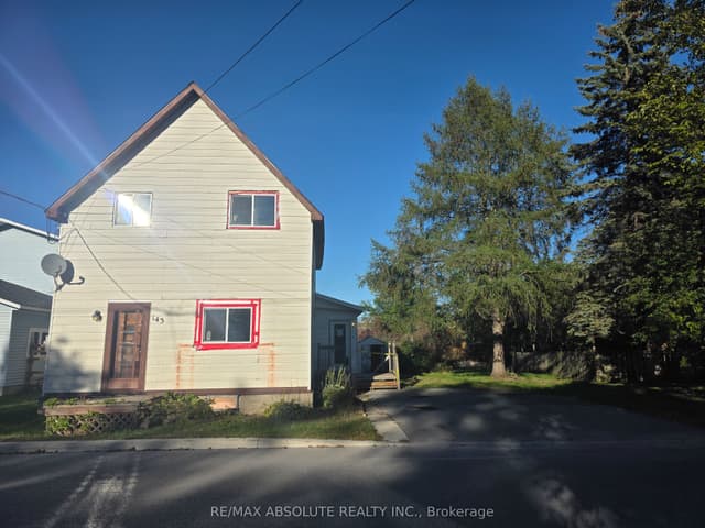 Detached at 143 Park Avenue, Carleton Place, ON K7C 2H2