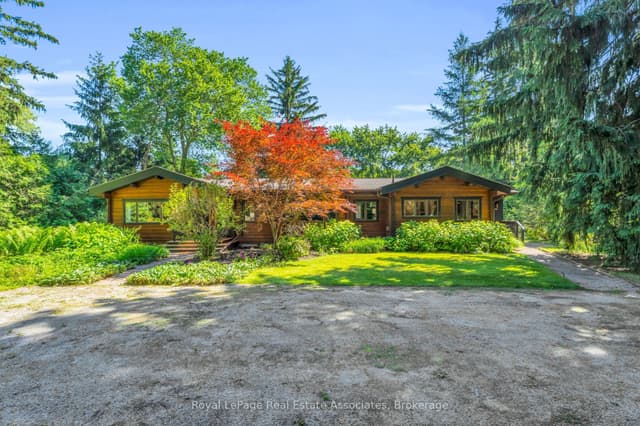 Detached at 19 Confederation Street, Halton Hills, ON L7G 3R4