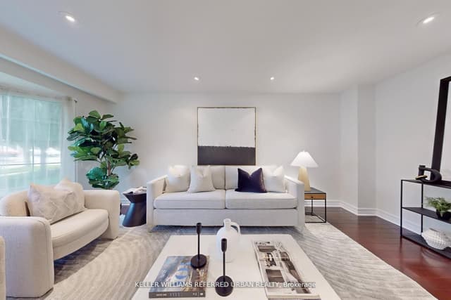 Detached at 158 Walton Drive, Aurora, ON L4G 3R8