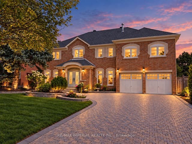 Detached at 9 Elderwood Drive, Richmond Hill, ON L4B 2W8