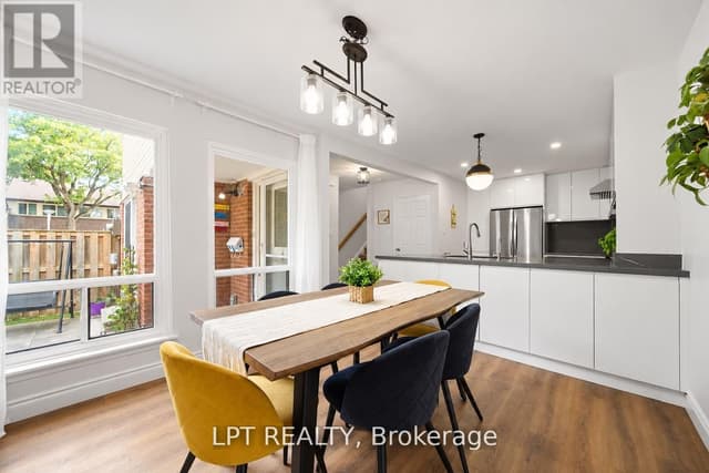 Condo Townhouse at 155 Glovers Road 110, Oshawa, ON L1G 7A4