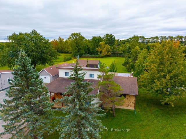 Detached at 647 Chippawa Road, Port Colborne, ON L3K 5V5