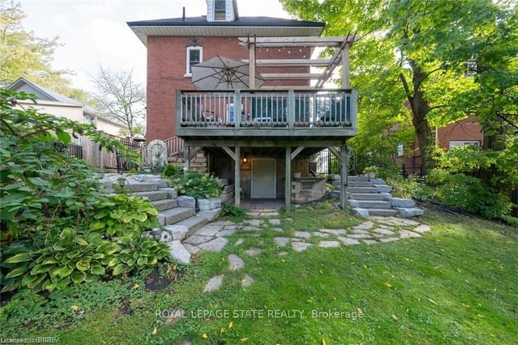 284 Colborne Street
