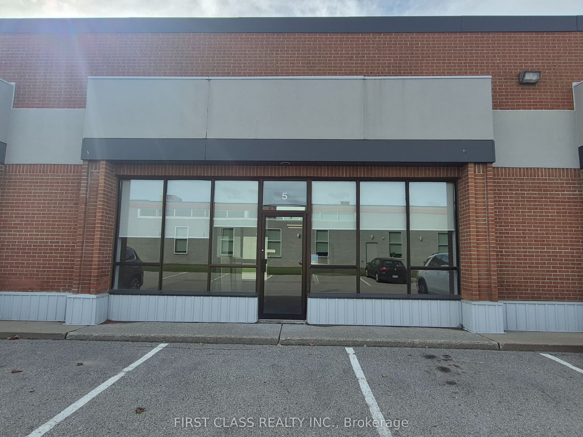 Unit 5 · 20 Steelcase Rd W