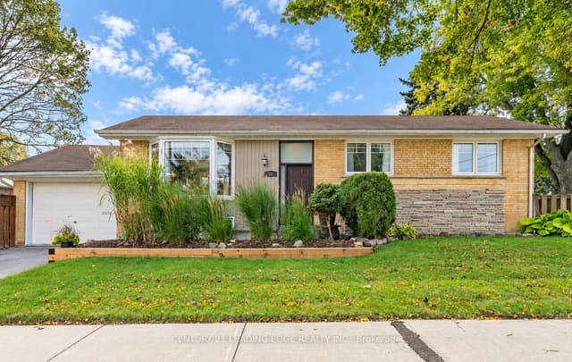 Detached at 18 Horizon Crescent, Toronto, ON M1T 2G3, Toronto E05