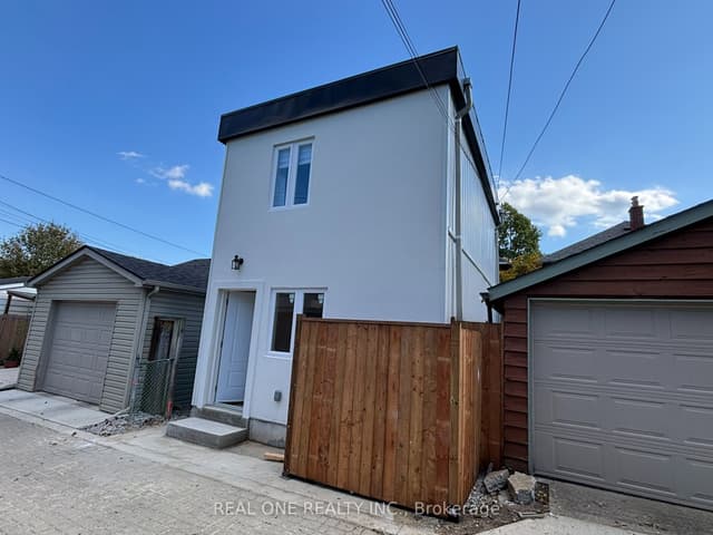 Detached at 90 Douglas Avenue Laneway house, Toronto, ON M5M 1G5, Toronto C04