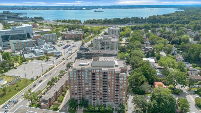 Condo Apartment at 442 Maple Ave Avenue 403, Burlington, ON L7S 2L7