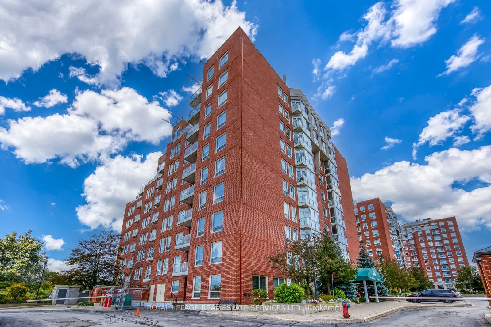 60 Old Mill Road in L6J