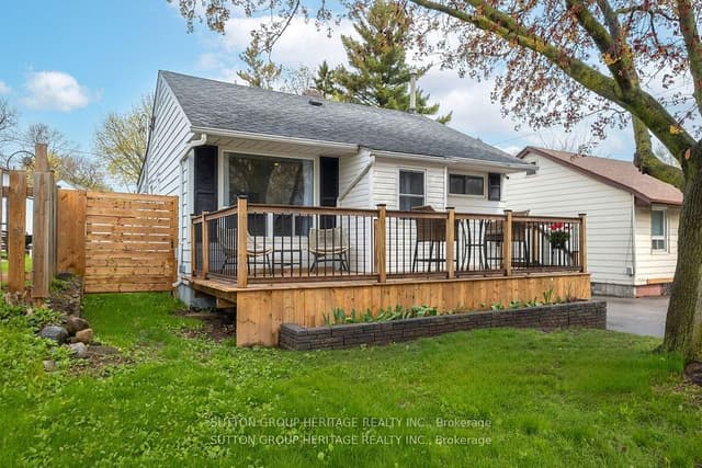 Detached at 34 Maple Street, Ajax, ON L1S 1V7