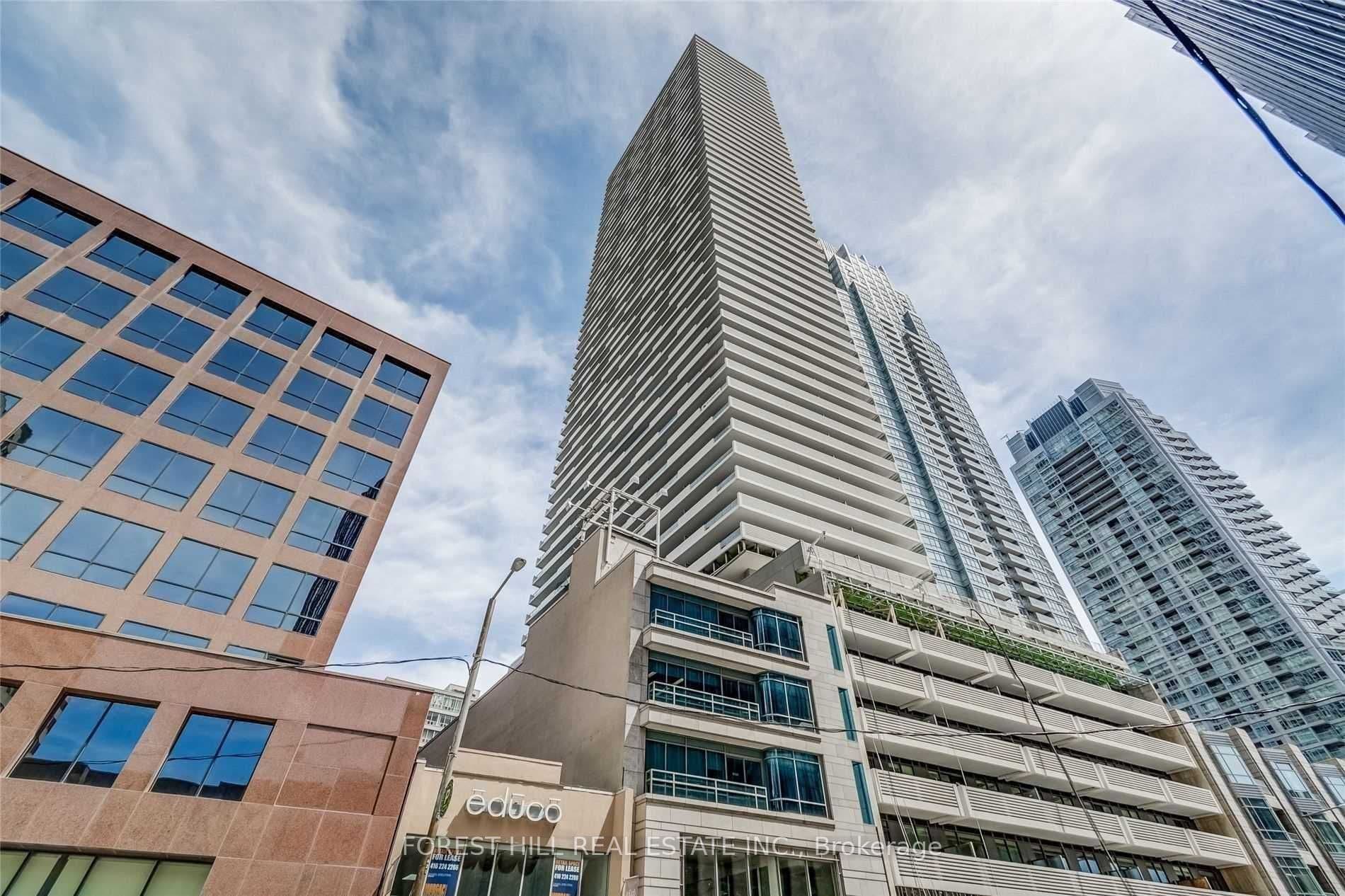 Suite 4201 · Floor 42, Unit 4201 · 2221 Yonge St