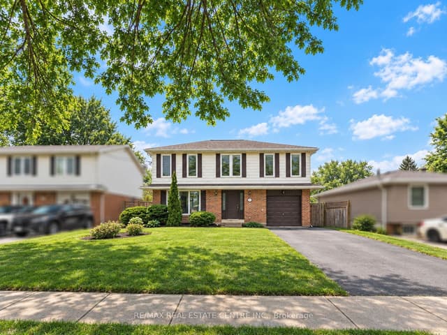 Detached at 112 Mountainview Road S Upper Level, Halton Hills, ON L7G 4K6