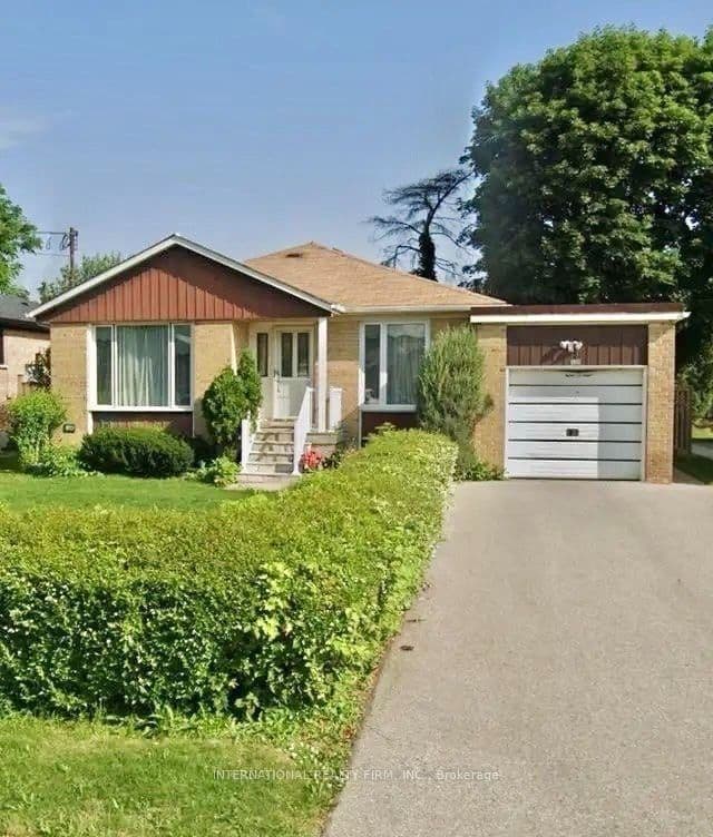 Detached at 198 Waterloo Avenue, Toronto, ON M3H 3Z2, Toronto C06