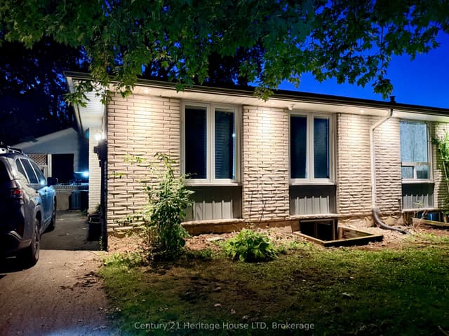 Semi-Detached at 387 First Avenue, Welland, ON L3C 5R3