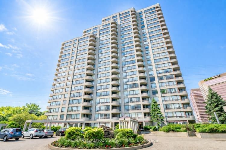 5765 Yonge Street