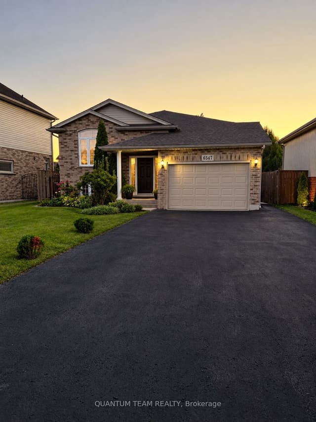 Detached at 6547 Mary Drive upper, Niagara Falls, ON L2H 0B5