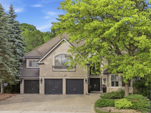 Detached at 1843 O'Neil Court, Mississauga, ON L5L 5X6