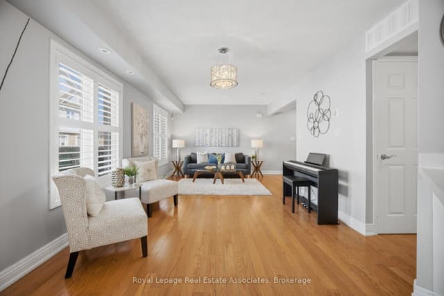 Condo Townhouse at 192 Louisbourg Way, Markham, ON L6E 0C2