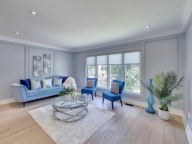 Semi-Detached at 3626 Anniversary Road, Mississauga, ON L5C 2G1